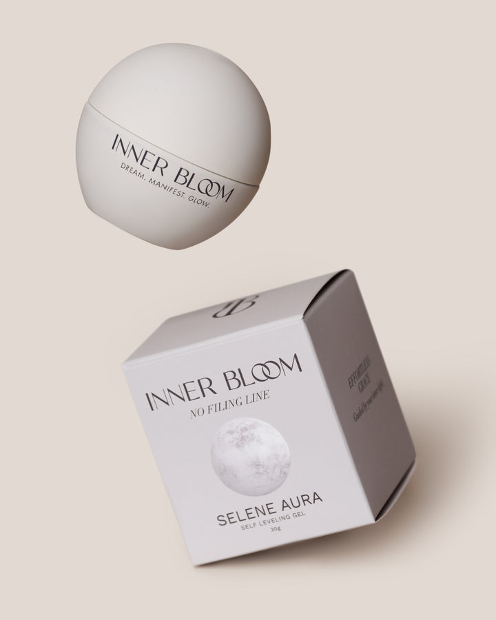 Self-Leveling Gel Shimmer Milky White