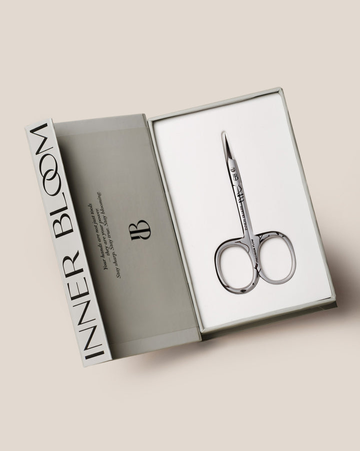 Precision Flow – Forfecuță profesională pentru cuticule (dreptaci)